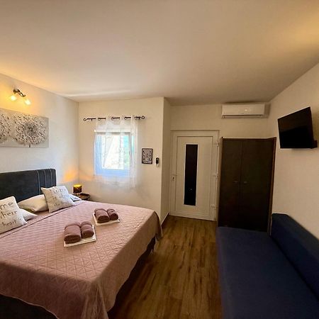 Apartments Matic Baška Voda Szoba fotó