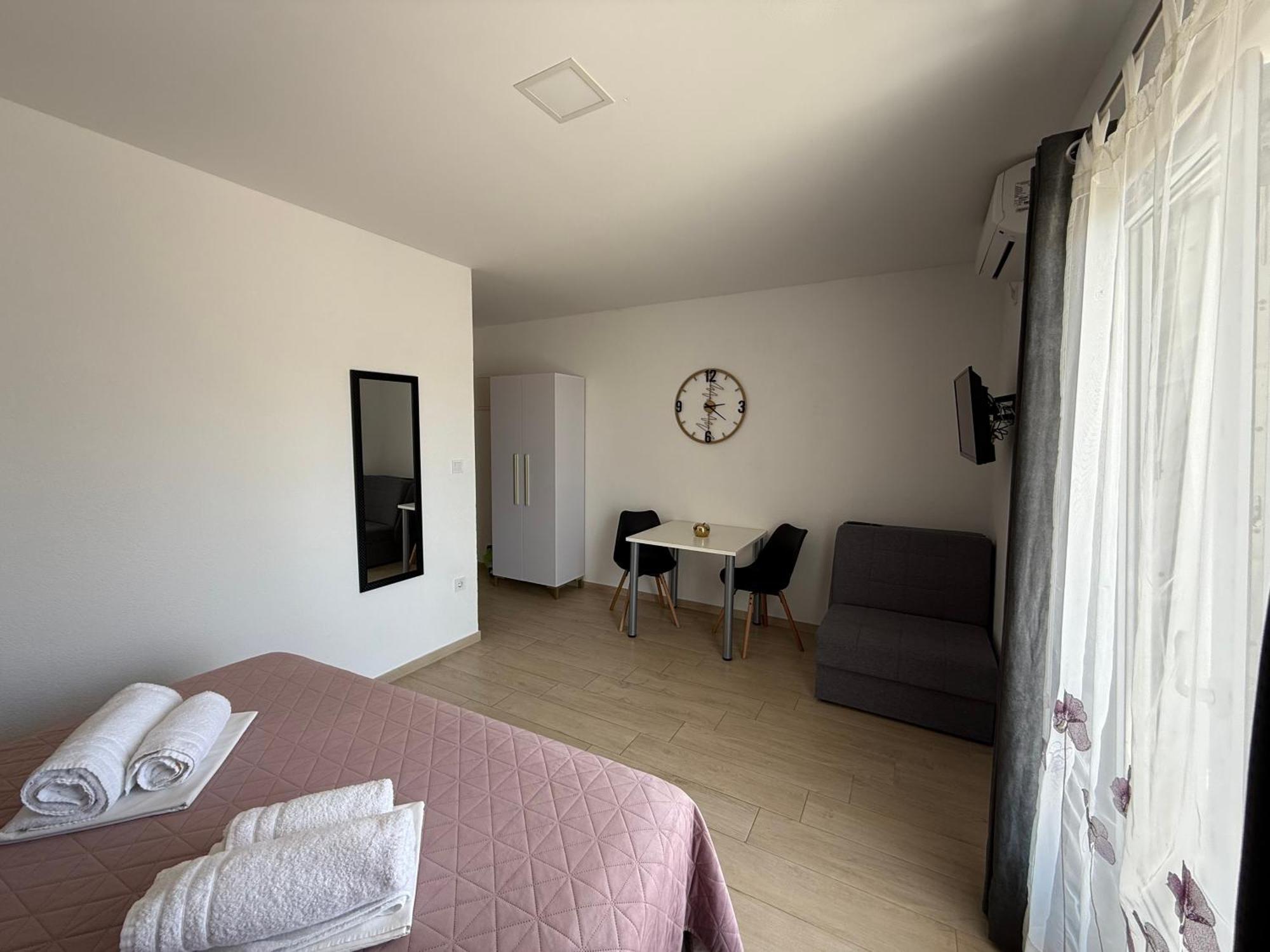 Apartments Matic Baška Voda Szoba fotó