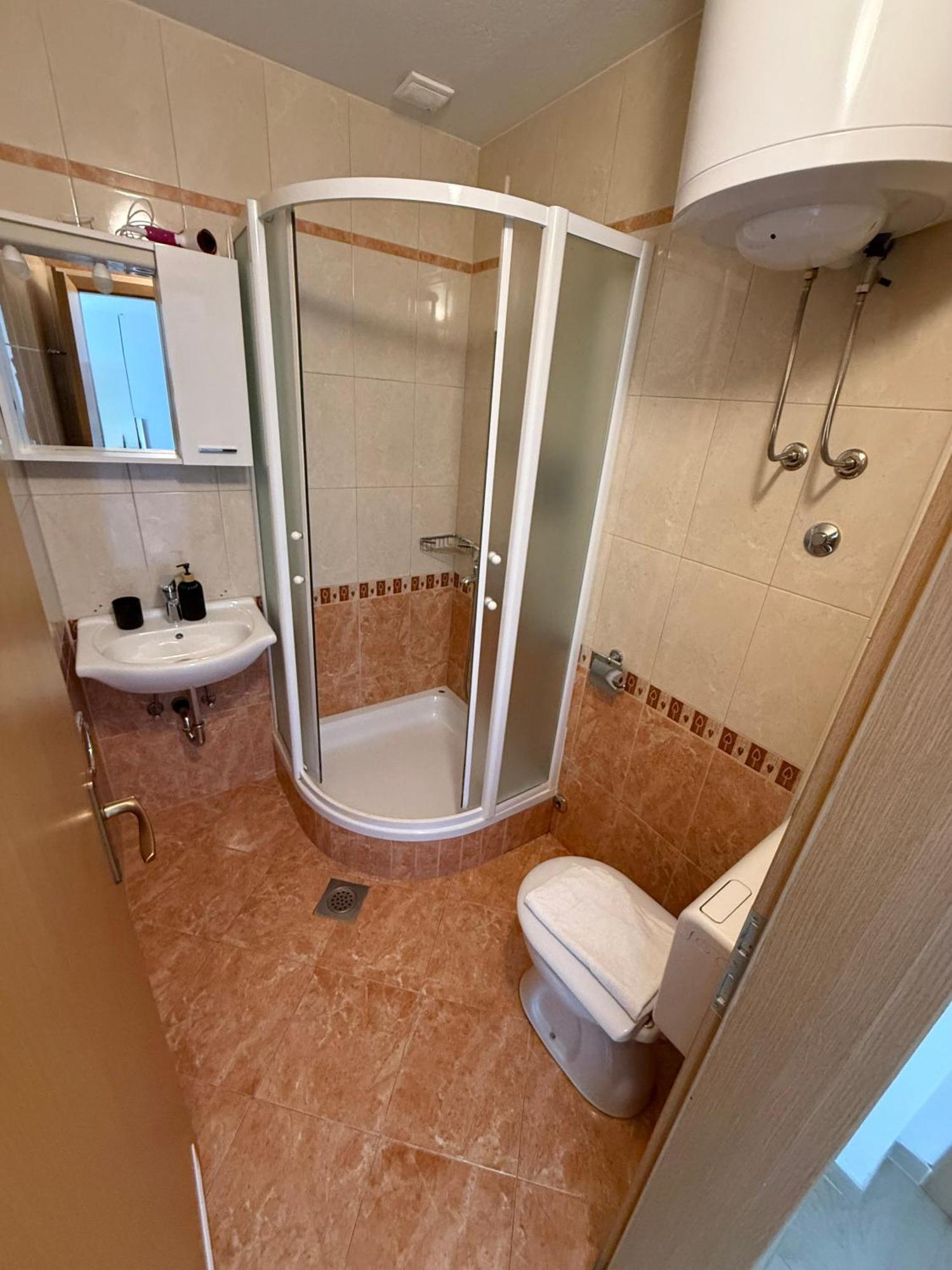 Apartments Matic Baška Voda Szoba fotó