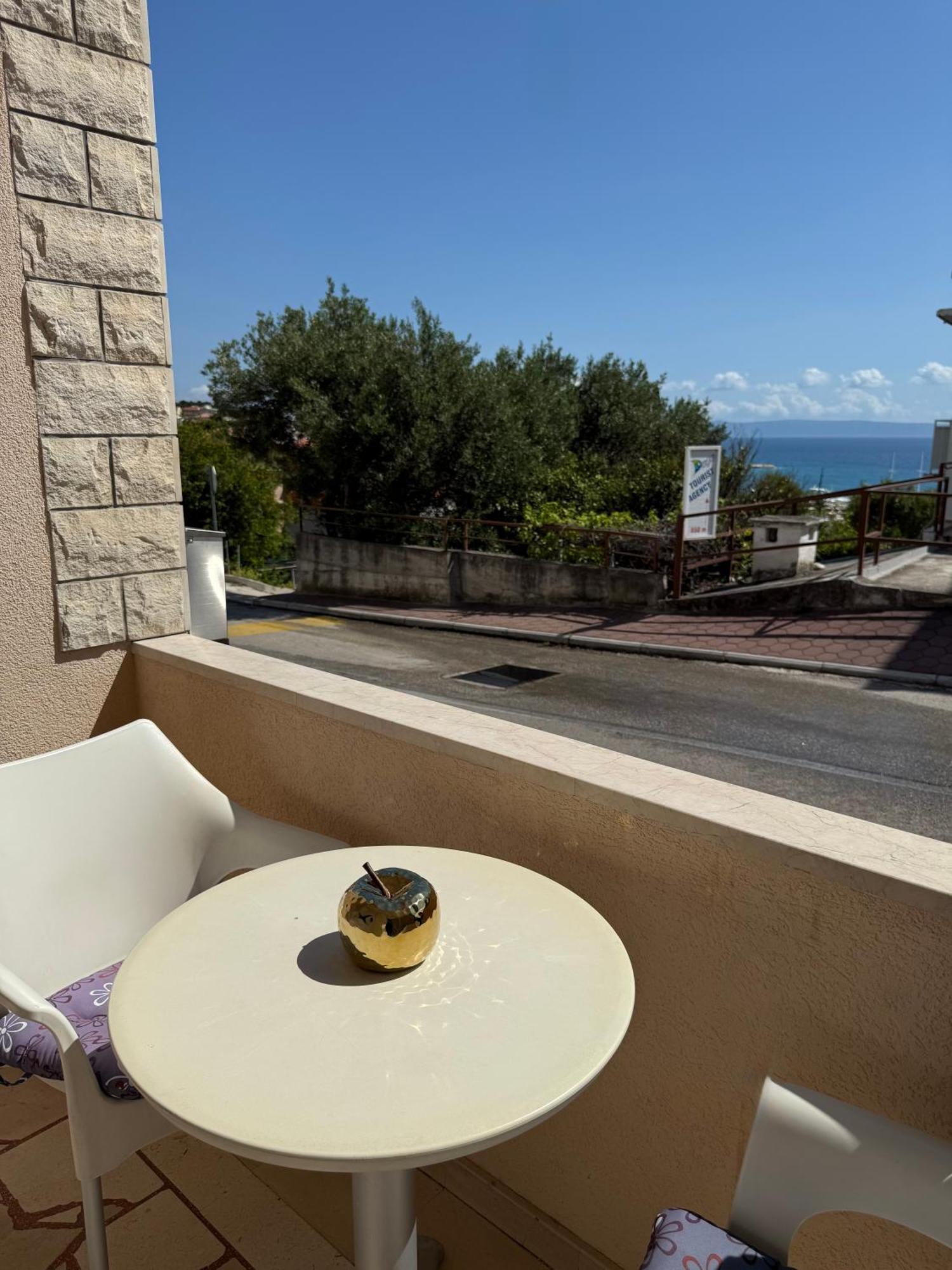 Apartments Matic Baška Voda Szoba fotó