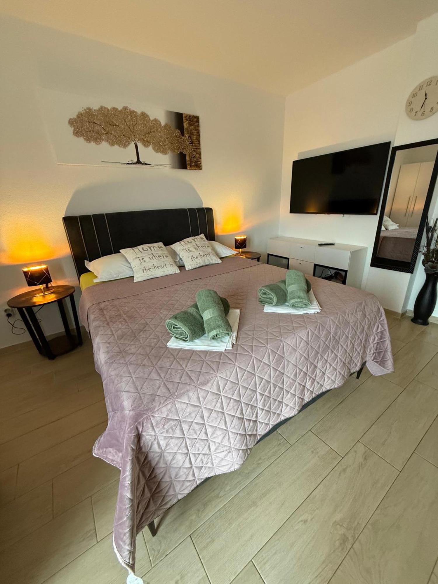 Apartments Matic Baška Voda Szoba fotó